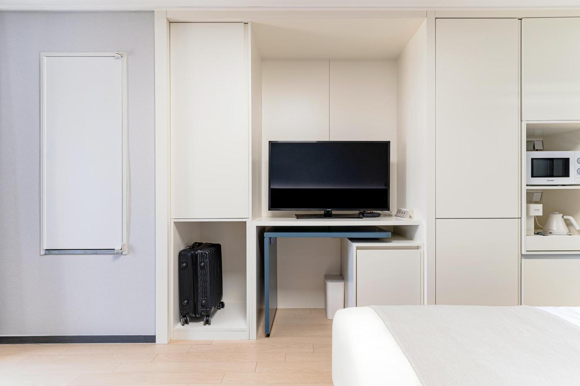 Urbanstay Sokcho Beach Ab Buitenkant foto
