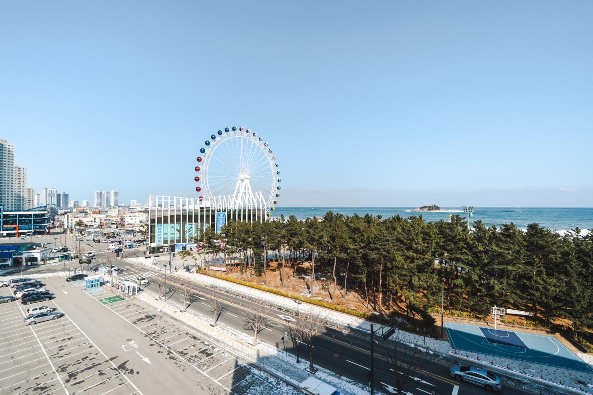 Urbanstay Sokcho Beach Ab Buitenkant foto