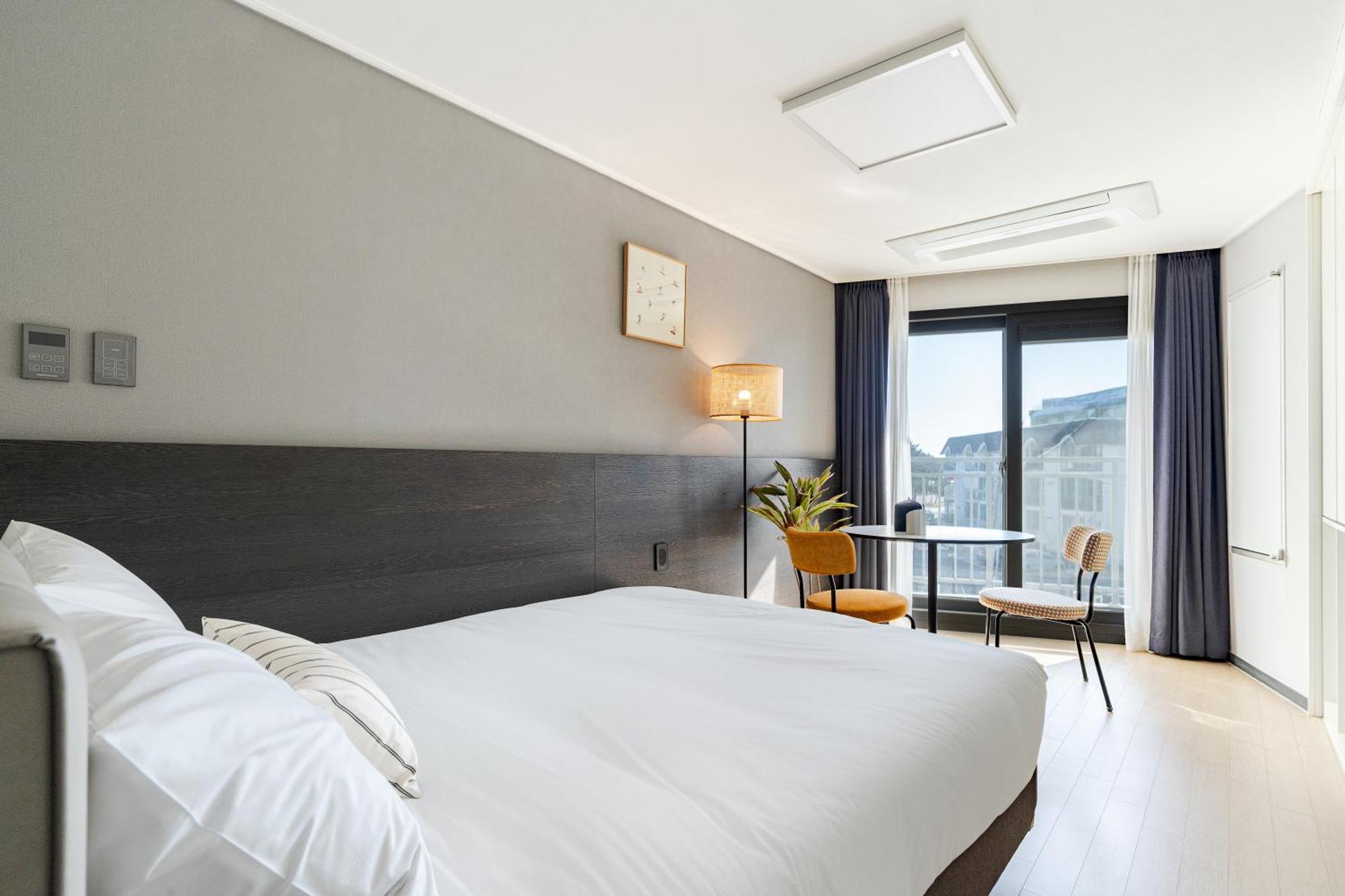 Urbanstay Sokcho Beach Ab Buitenkant foto