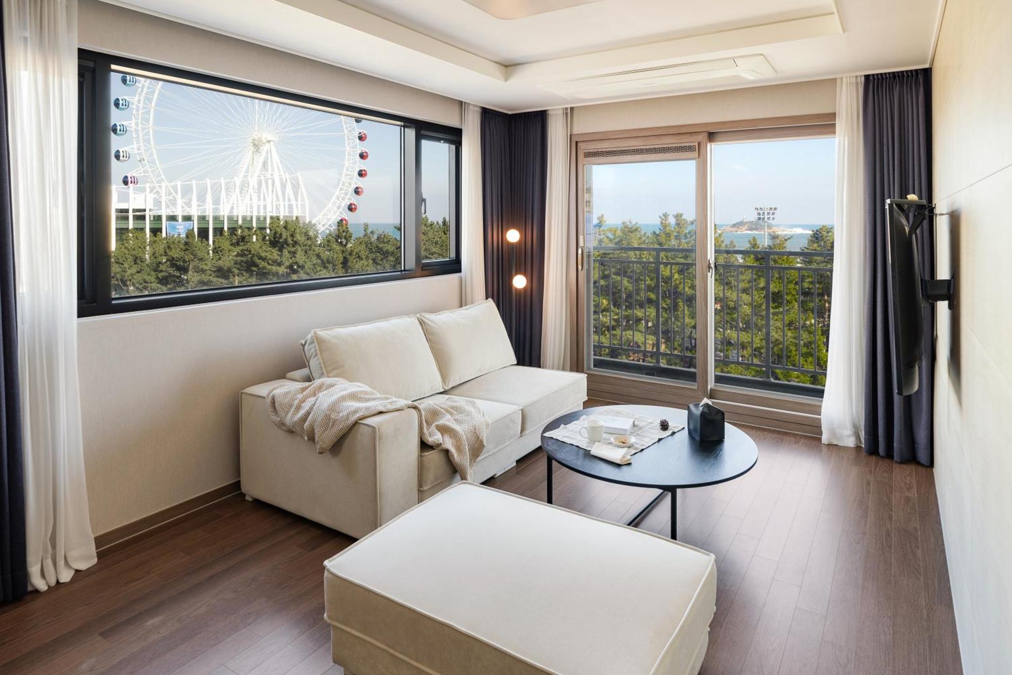 Urbanstay Sokcho Beach Ab Buitenkant foto