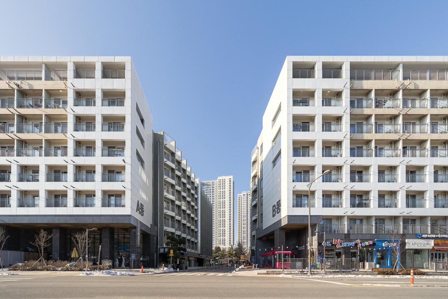 Urbanstay Sokcho Beach Ab Buitenkant foto